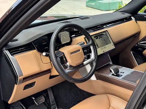 Land Rover Range Rover 2024
