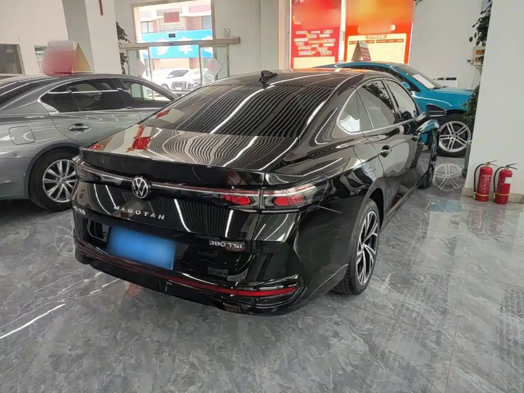 Volkswagen Magotan 2025