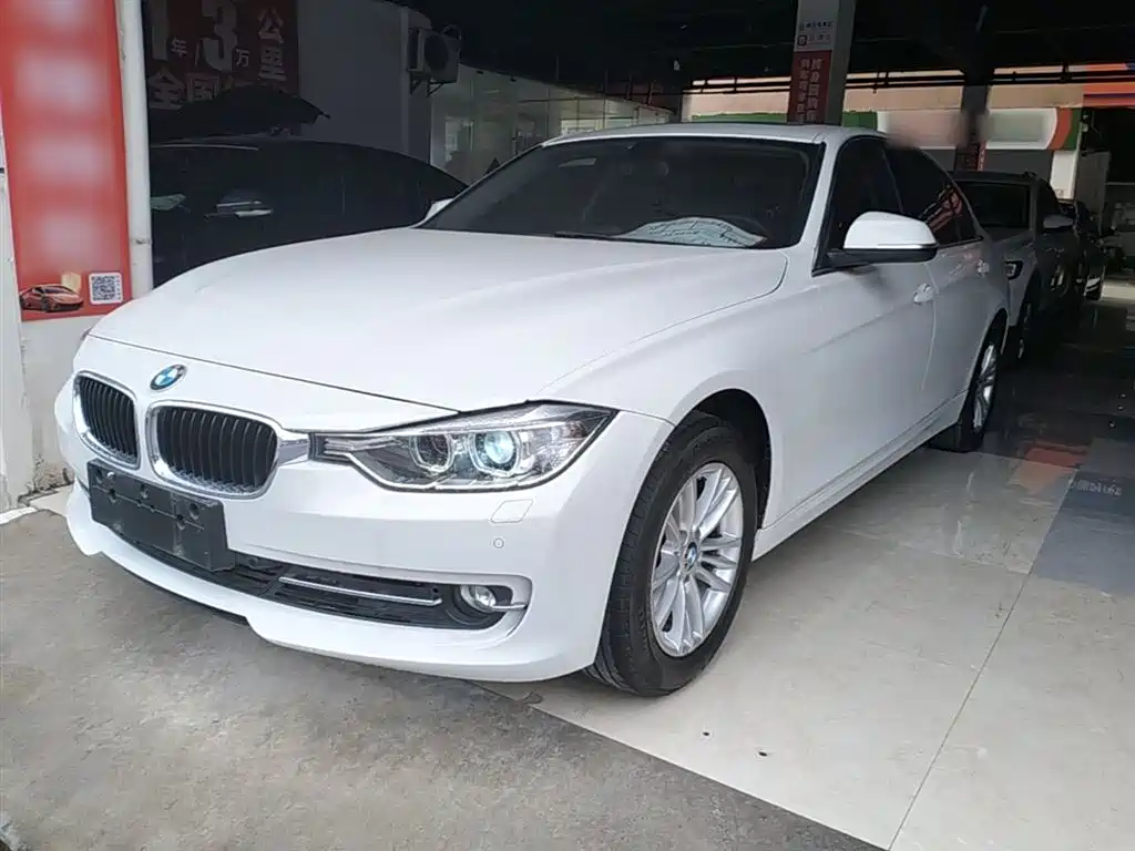 BMW 3 Series 2015 — фото 1