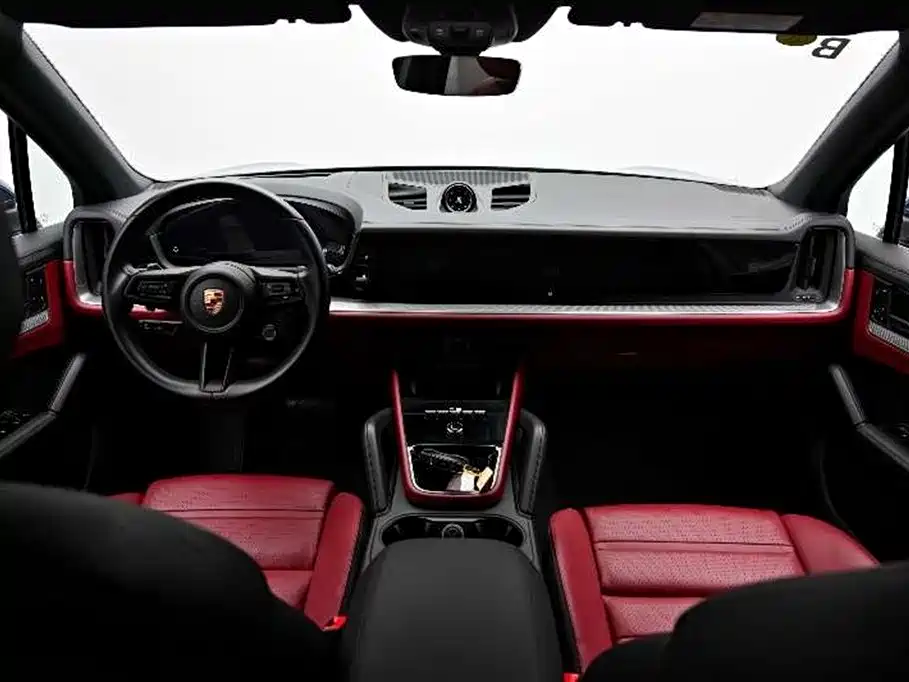 Porsche Cayenne 2024 — фото 10