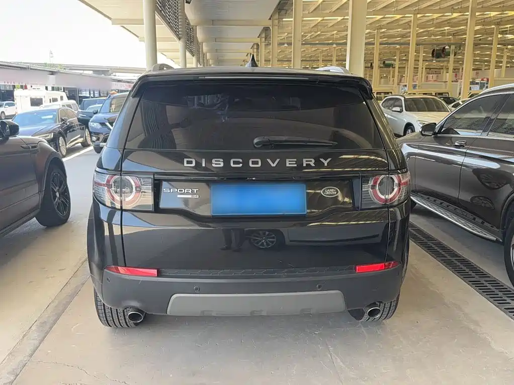 Land Rover Discovery Sport 2017 — фото 8