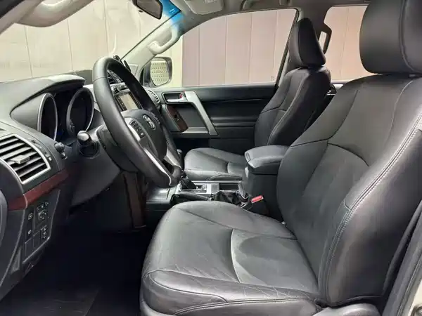 Toyota Prado 2016