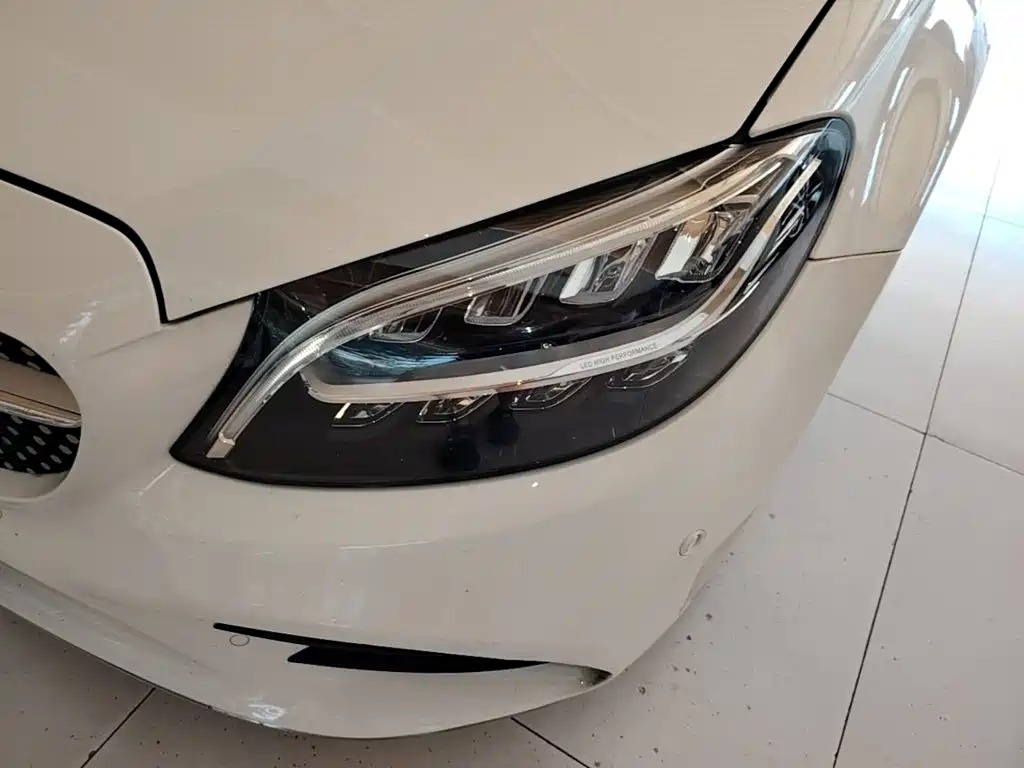 Mercedes-Benz C-Class 2020 — фото 24