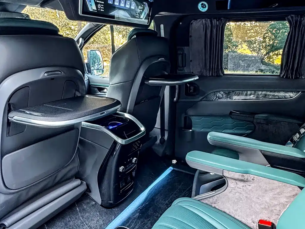 Ford Tourneo 2026 — фото 10
