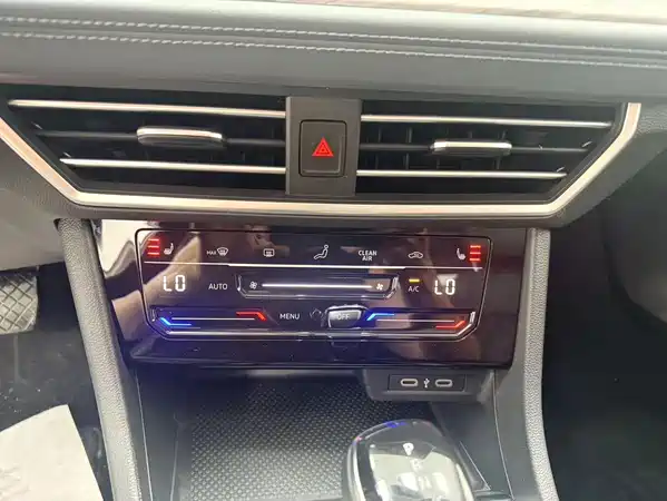 Volkswagen Sagitar 2022