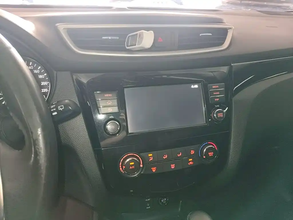Nissan Qashqai 2018 — фото 13