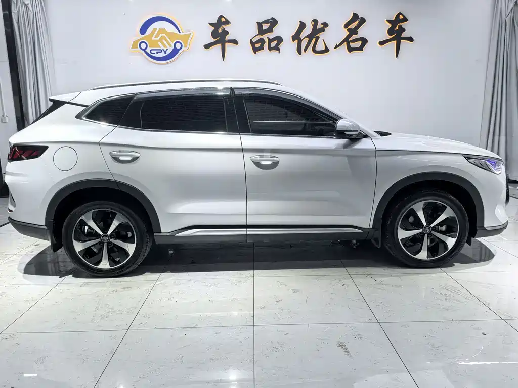 BYD Song PLUS New Energy 2023 — фото 4