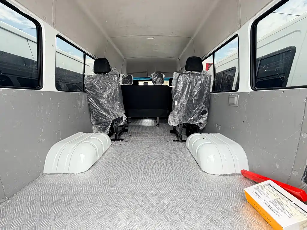 IVECO Daily 2024 — фото 16