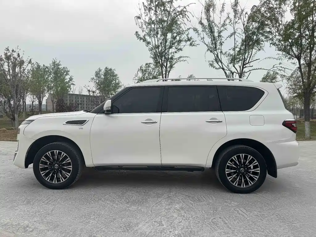 Nissan Patrol 2018 — фото 9
