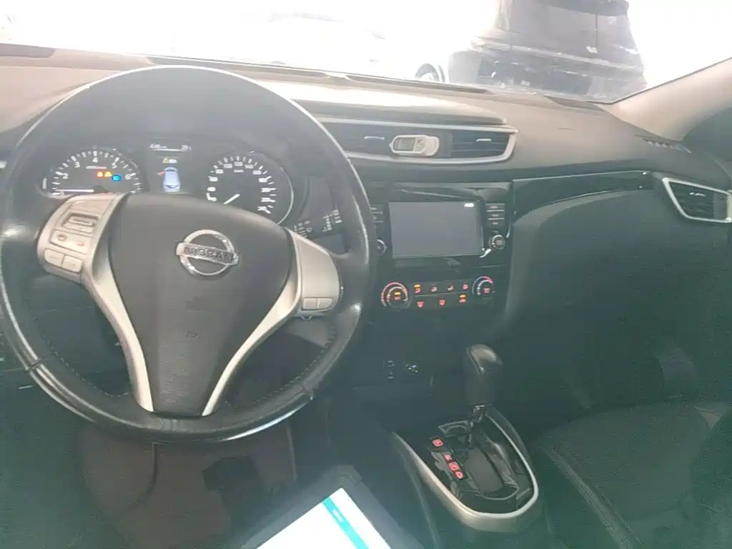 Nissan Qashqai 2018 — фото 10