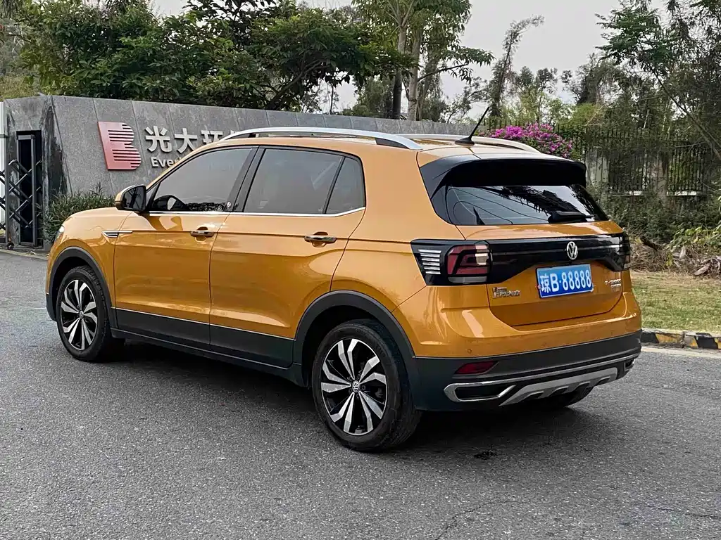 Volkswagen T-Cross 2019 — фото 9