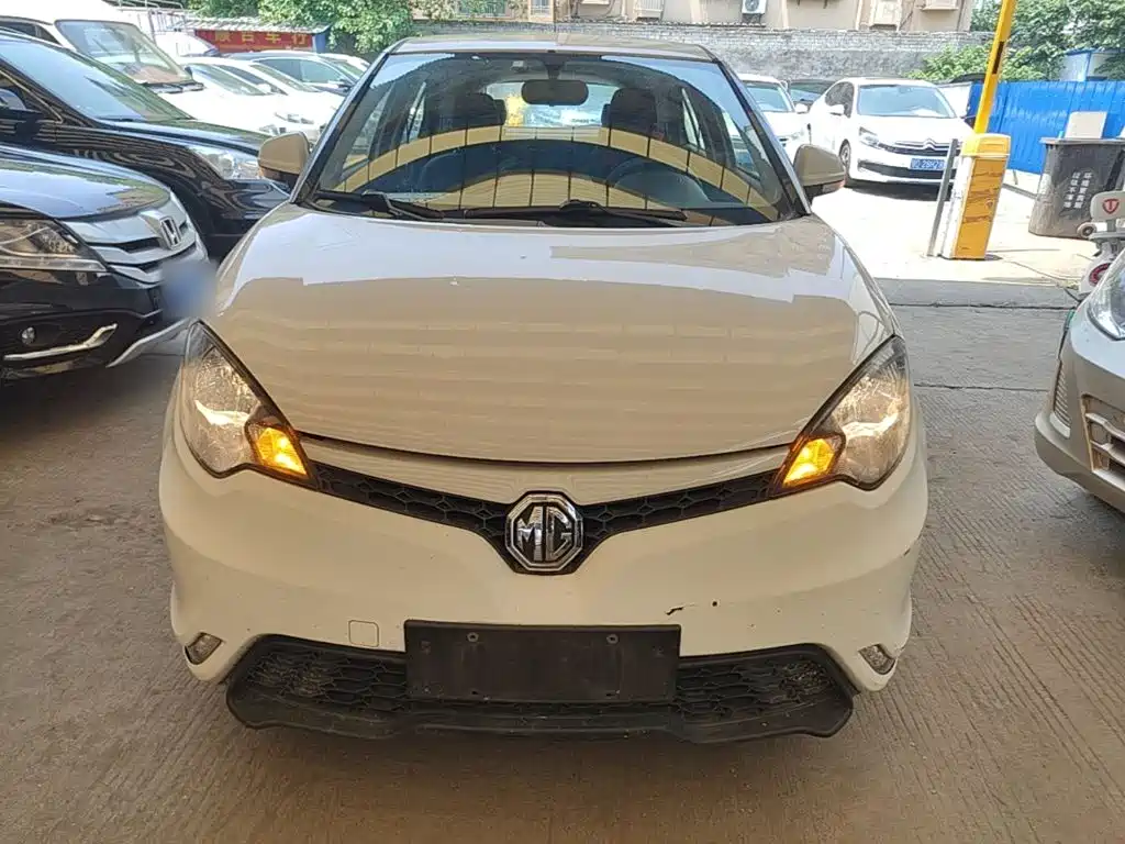 MG 3 2015