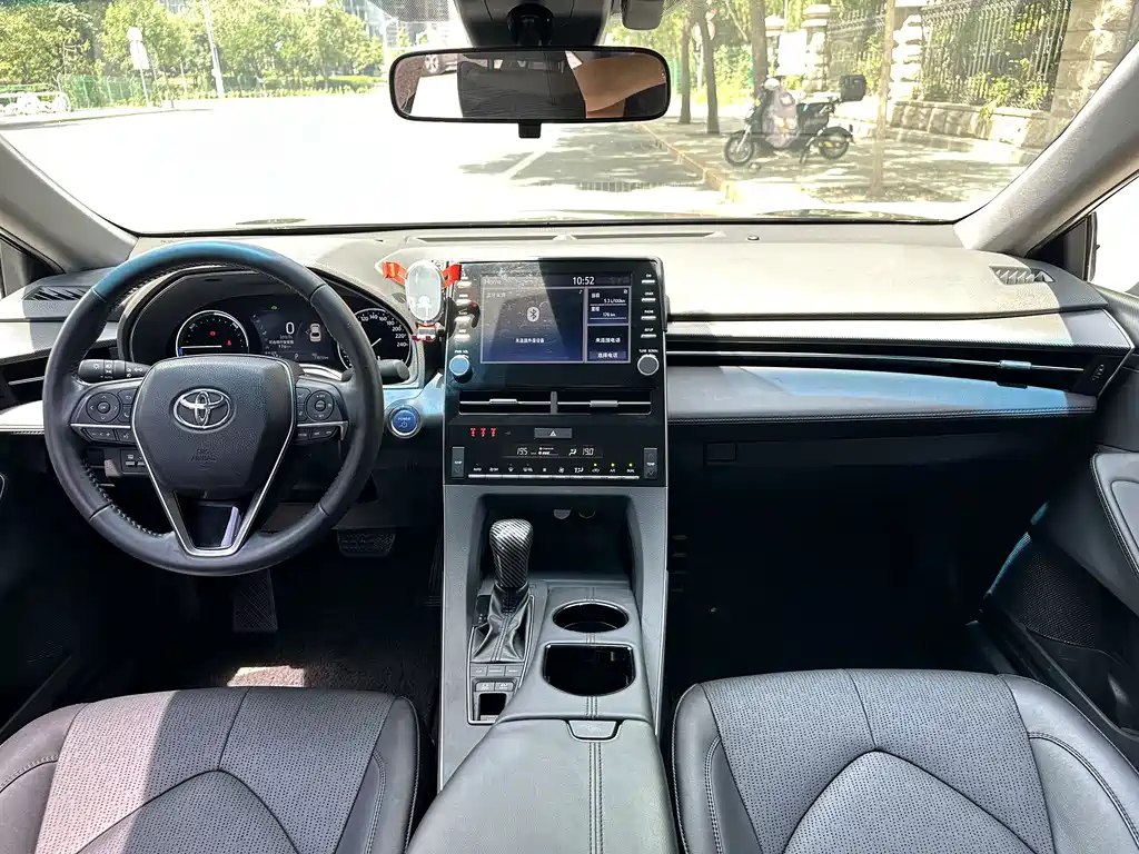 Toyota Avalon 2020 — фото 10