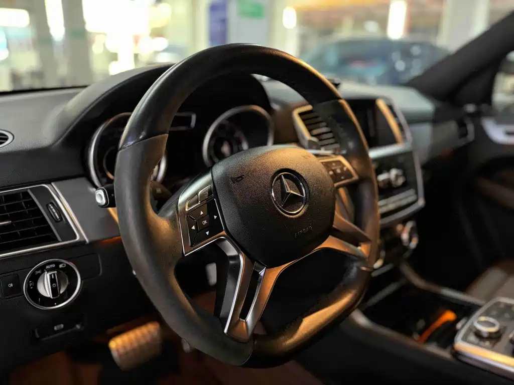 Mercedes-Benz M-Class AMG 2015 — фото 8