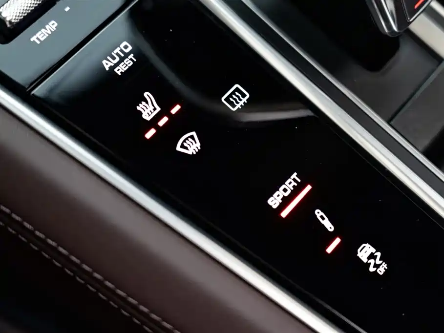 Porsche Panamera 2018 — фото 21