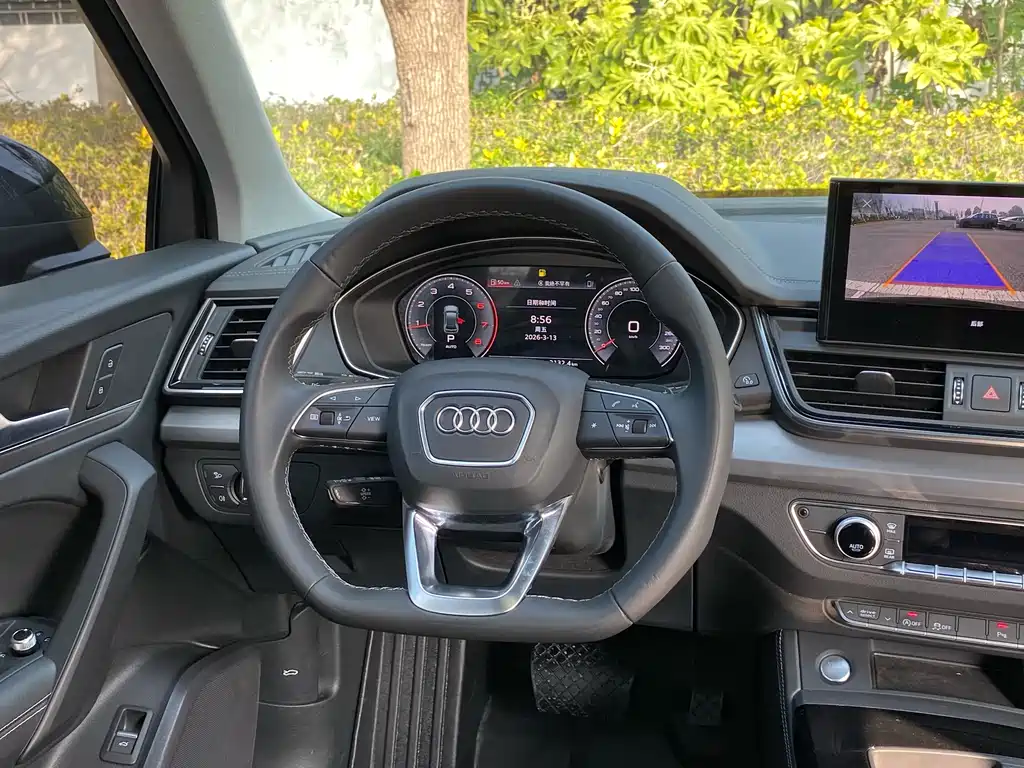 Audi Q5L 2023 — фото 16