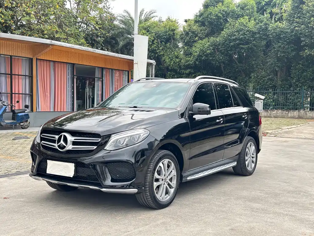 Mercedes-Benz GLE 2017 — фото 2