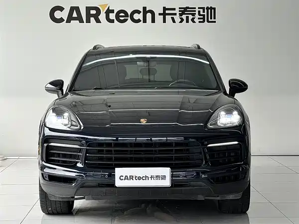 Porsche Cayenne 2022