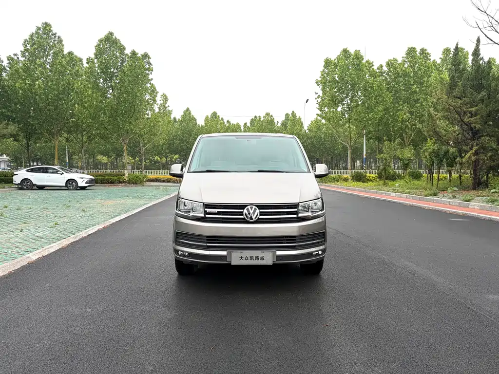 Volkswagen Caravelle 2017 — фото 2