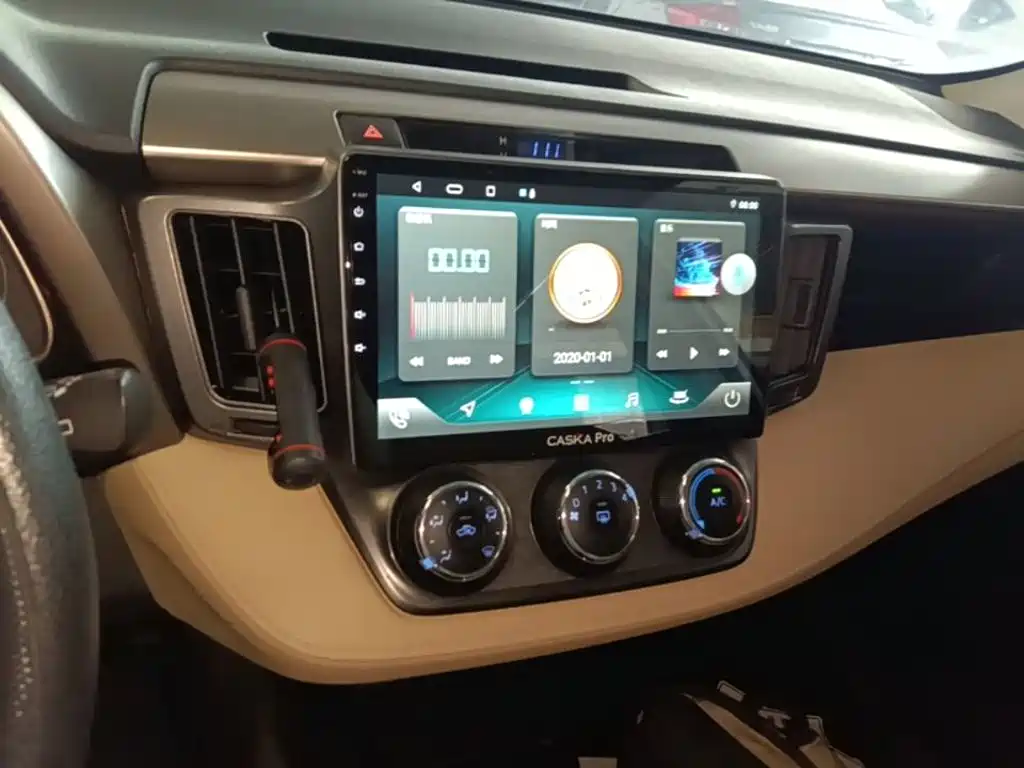 Toyota RAV4 2014 — фото 13
