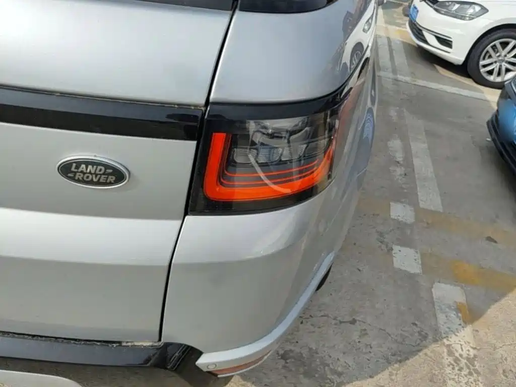 Land Rover Range Rover Sport 2021 — фото 24