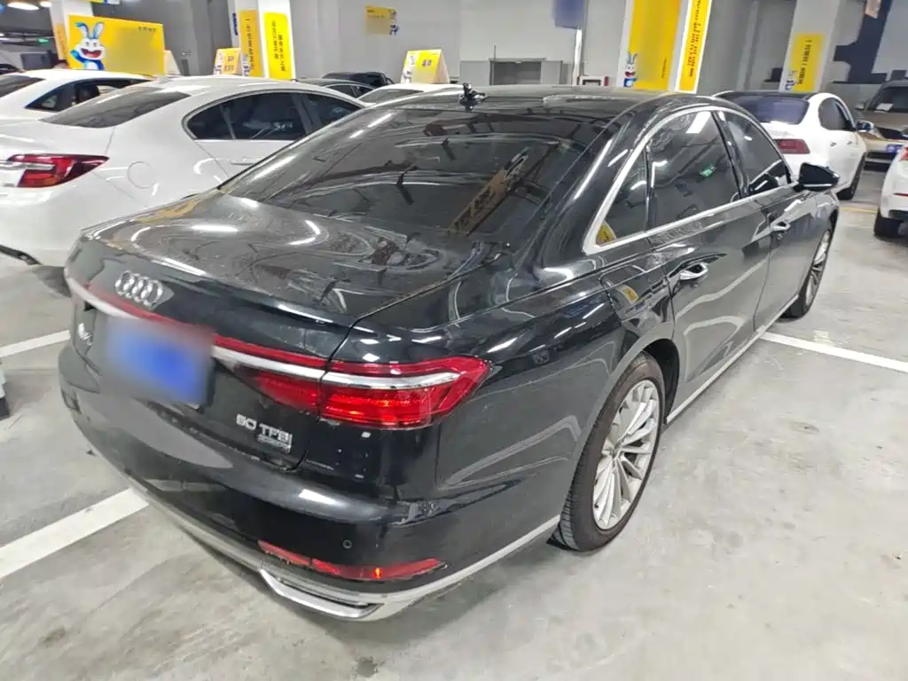 Audi A8 2022