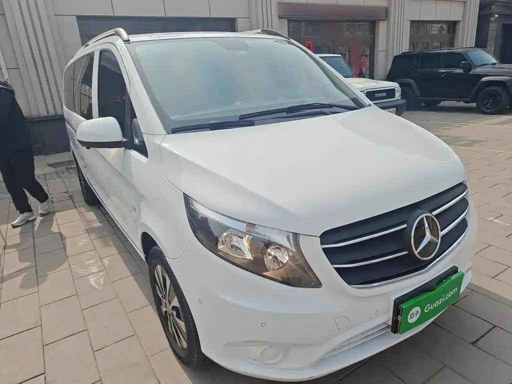 Mercedes-Benz Vito 2022 — фото 22