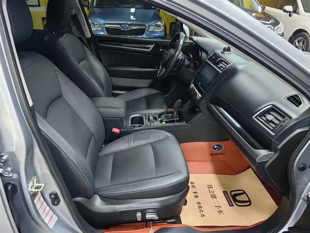 Subaru Outback 2018 — фото 12