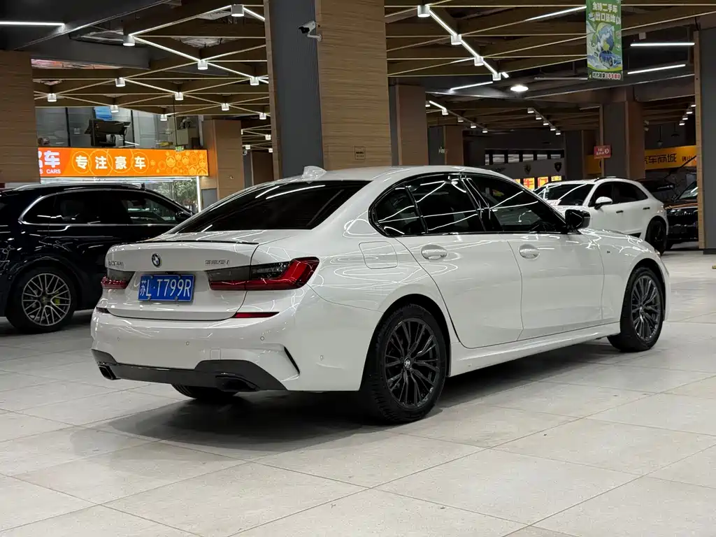BMW 3 Series 2022