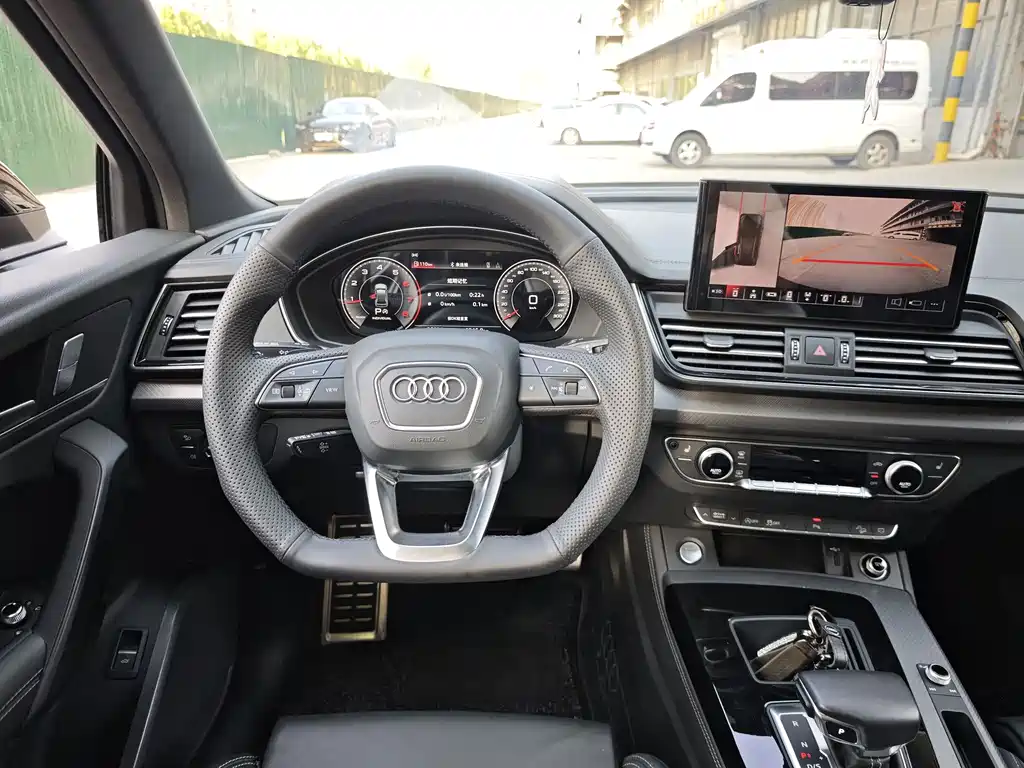 Audi Q5L 2023 — фото 4