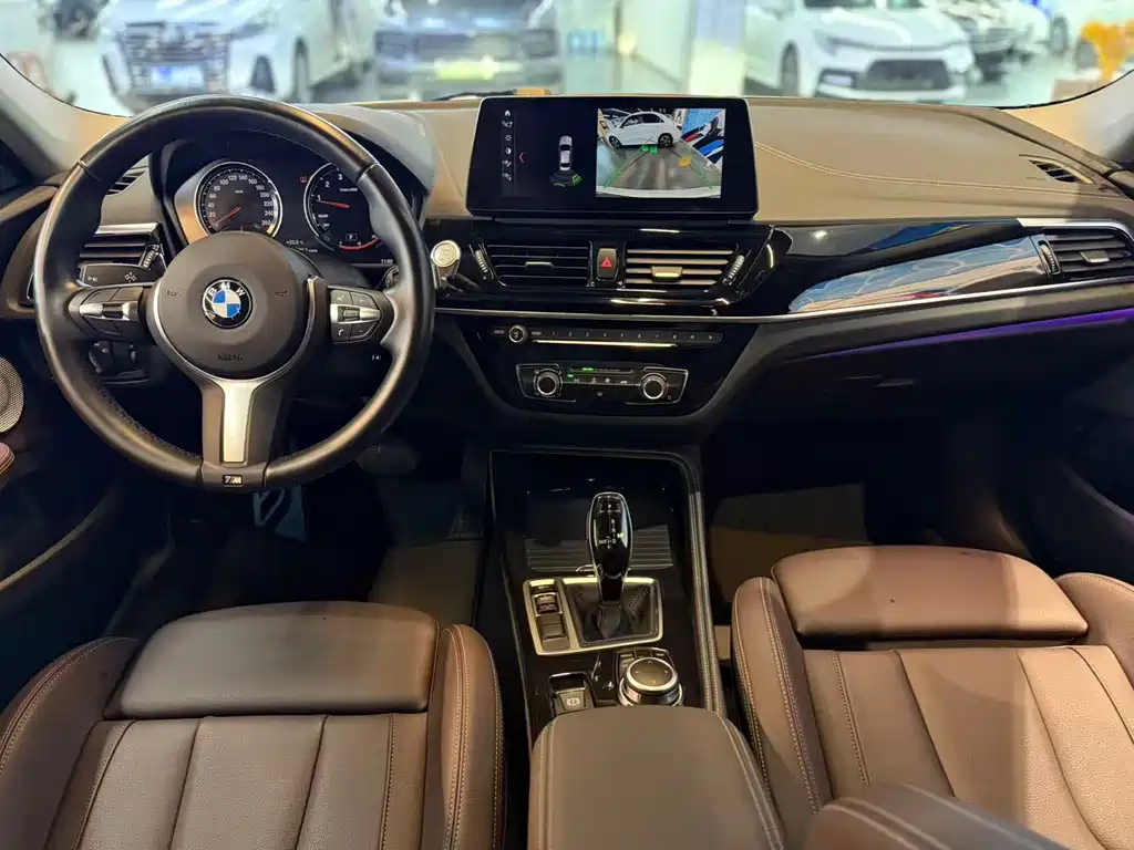 BMW 1 Series 2023 — фото 12