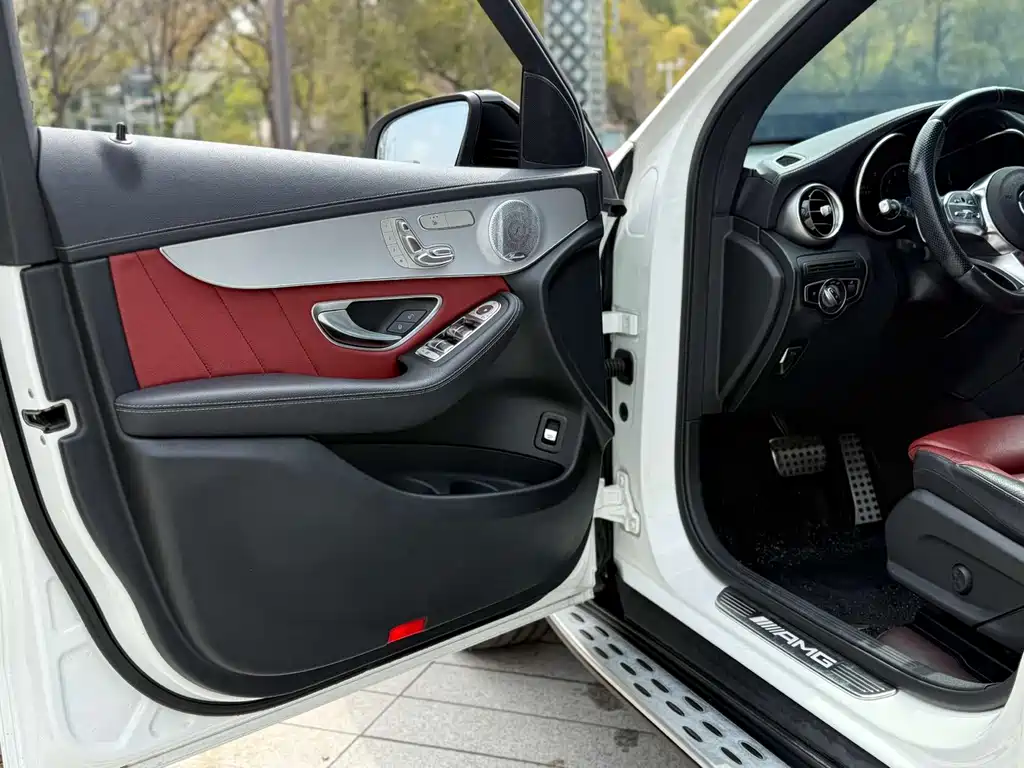 Mercedes-Benz GLC AMG 2021 — фото 17