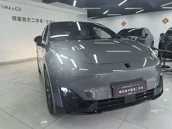 Lynk & Co Z20 2025
