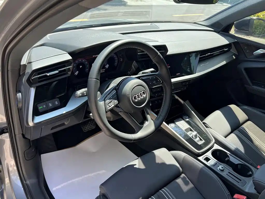 Audi A3 2023 — фото 20