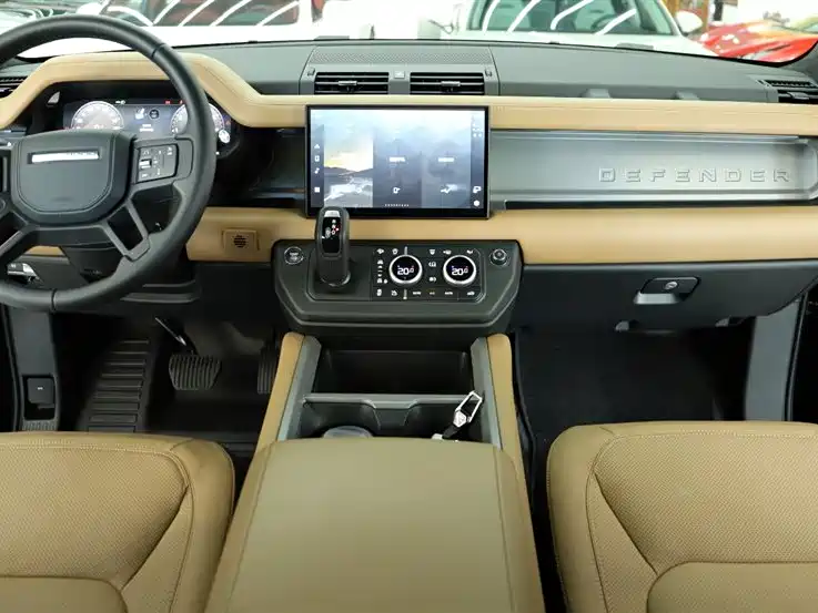 Land Rover Defender 2026 — фото 16