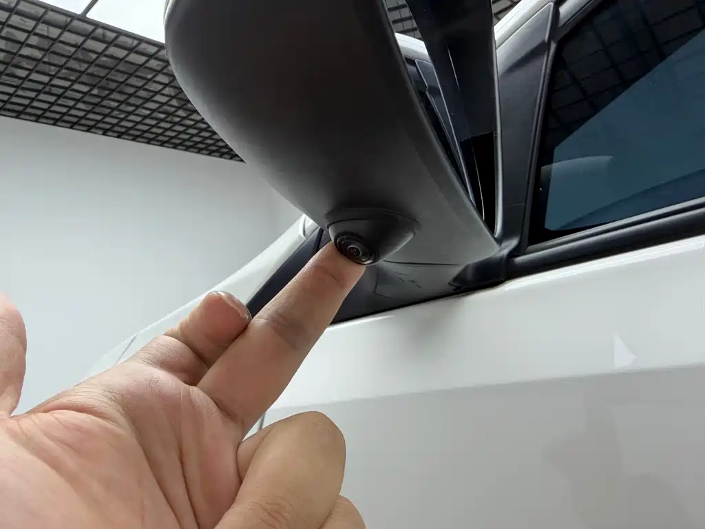 Toyota Yaris L 2022