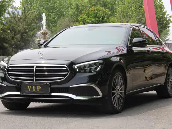 Mercedes-Benz E-Class 2022
