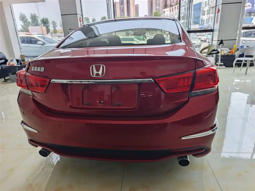 Honda Spirior 2015 — фото 6