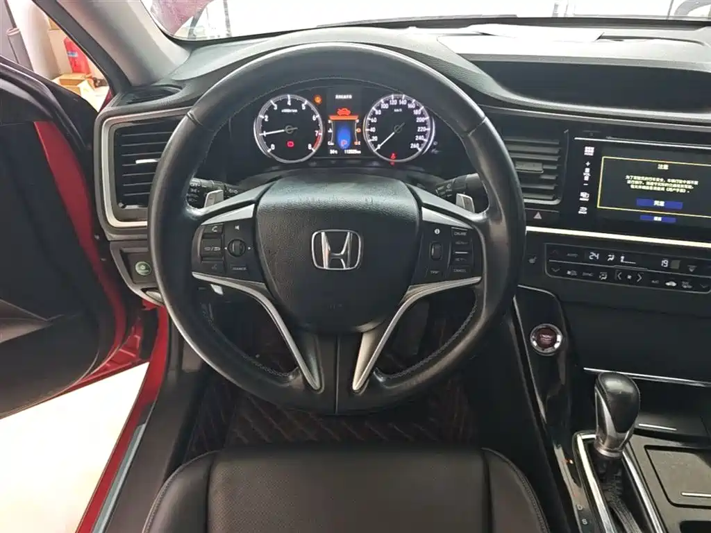 Honda Spirior 2015 — фото 11