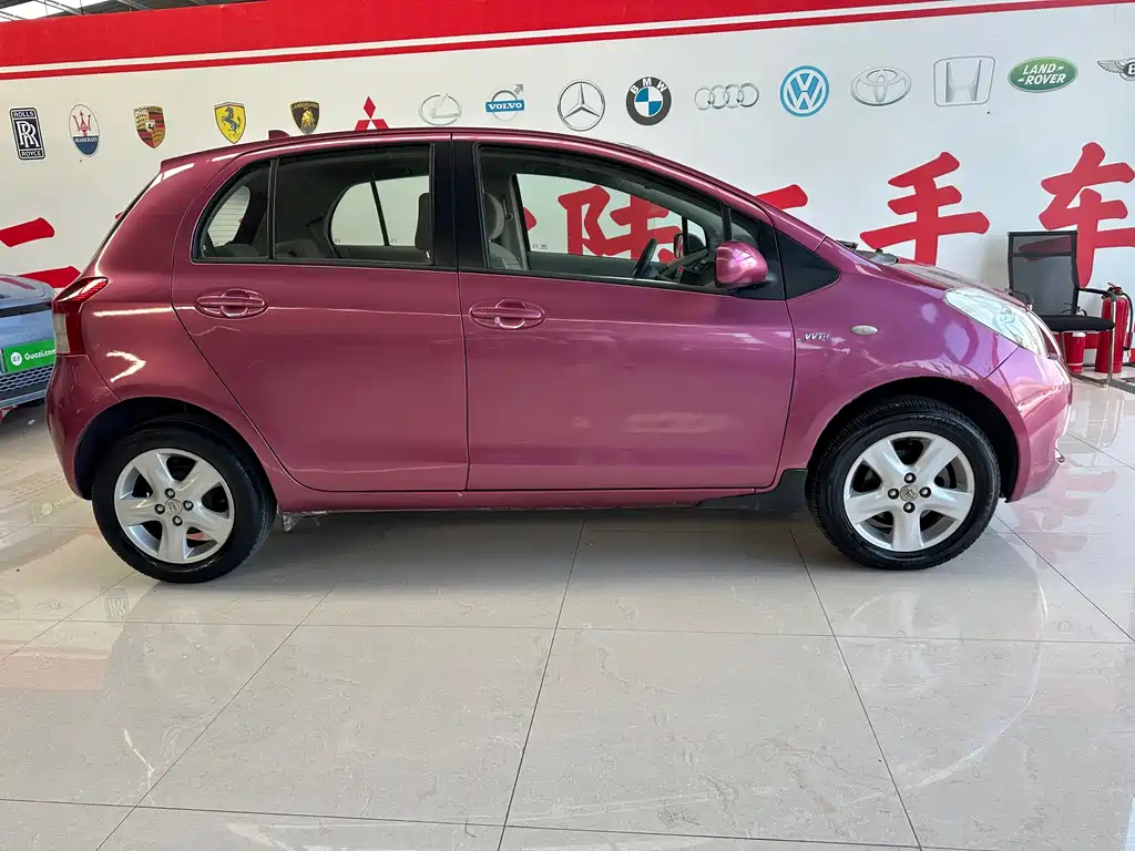 Toyota Yaris L 2008