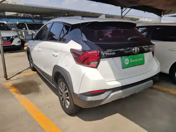 Toyota Yaris L 2020