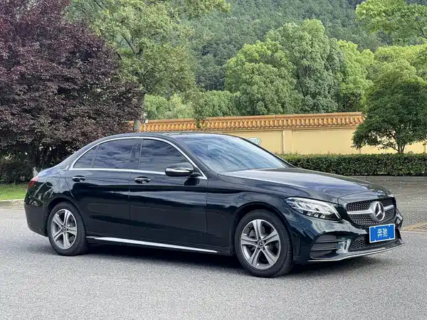 Mercedes-Benz C-Class 2019