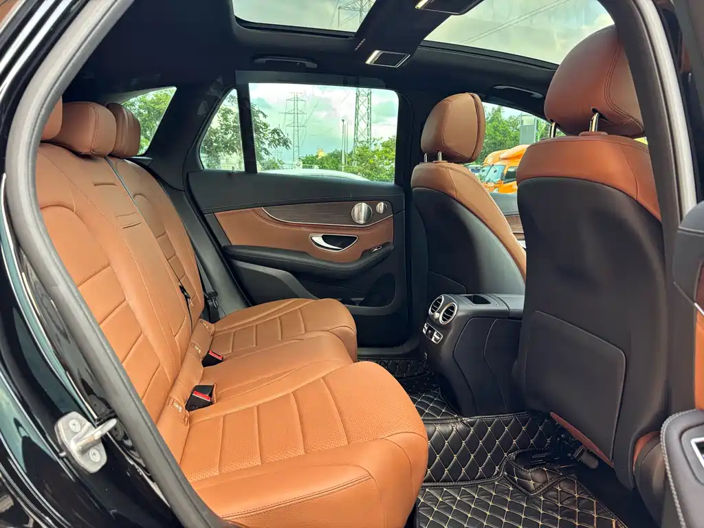 Mercedes-Benz GLC 2020 — фото 13