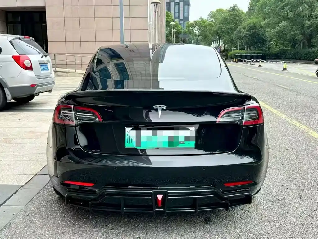 Tesla Model 3 2021 — фото 16