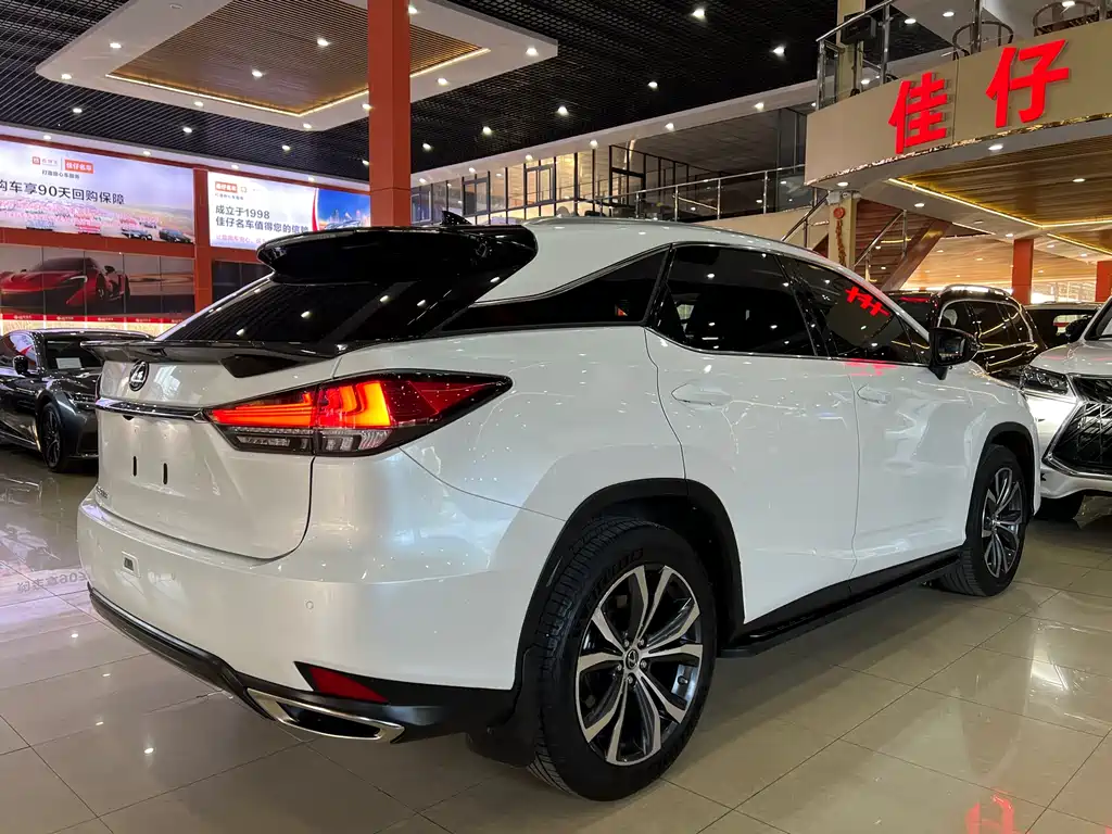 Lexus RX 2022 — фото 5