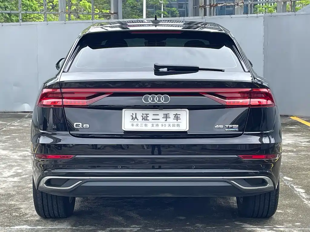 Audi Q8 2021 — фото 10
