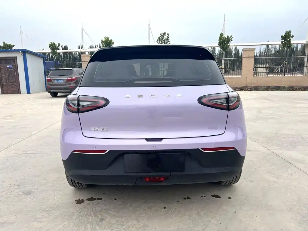 Geely Galaxy Starwish 2025 — фото 8