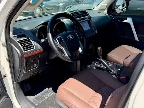 Toyota Prado 2016