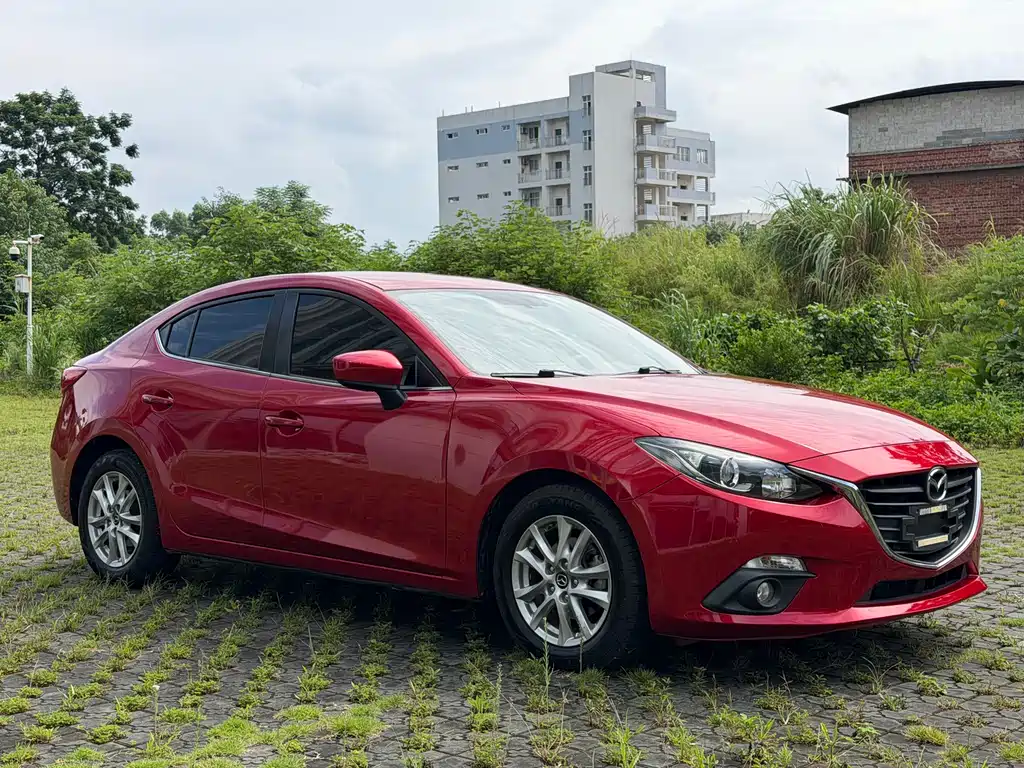 Mazda 3 Axela 2016