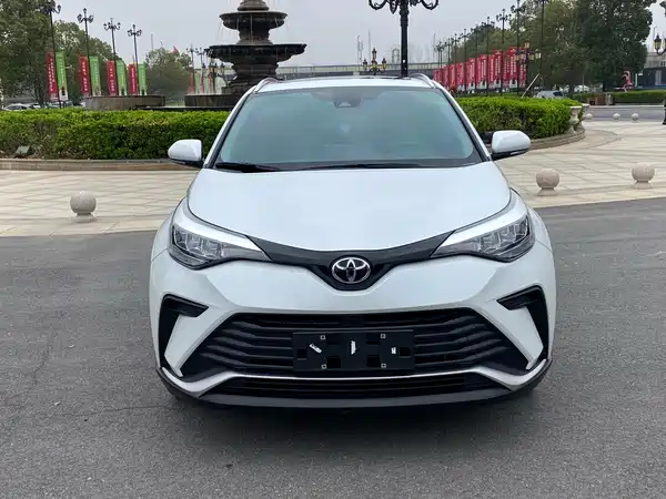 Toyota IZOA 2025
